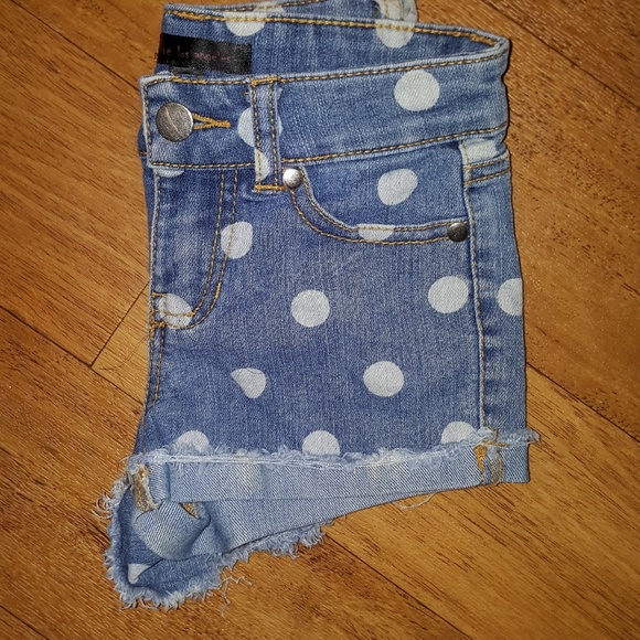 Girls poka dot jean shorts - Picture 2 of 2